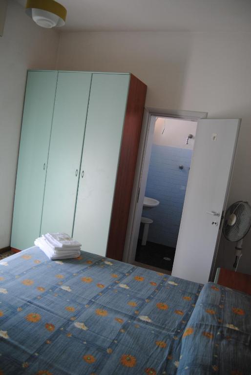 Hotel Trevi チェゼナーティコ 部屋 写真